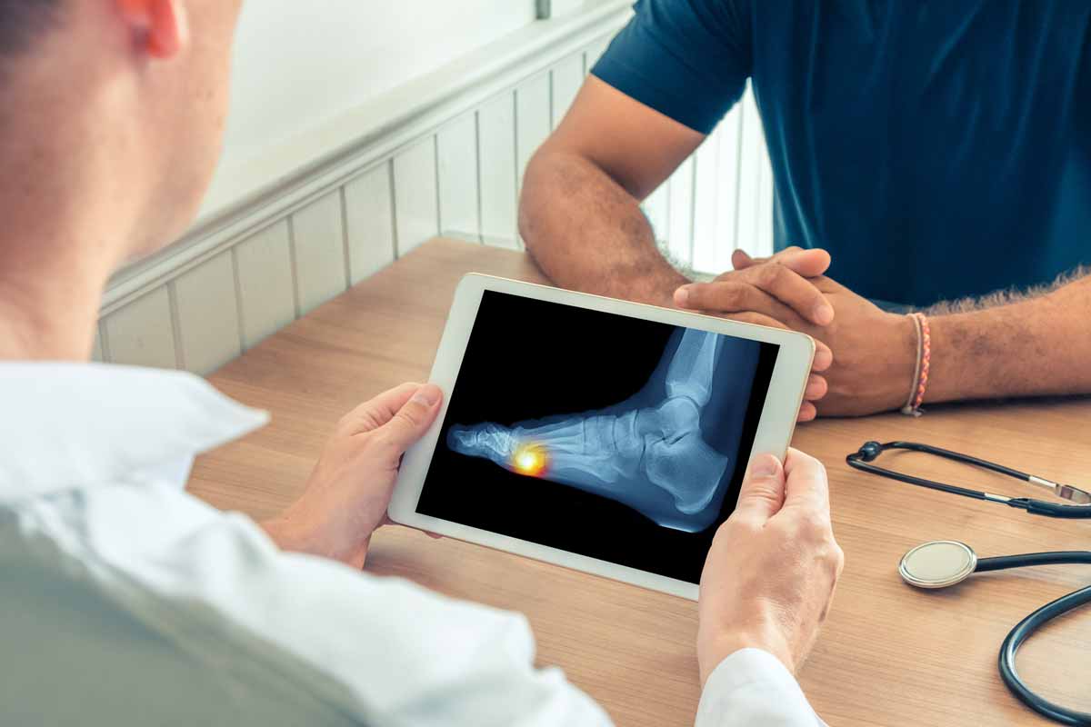 What is the Difference Between a Podiatrist and an Orthopedist? | West Idaho Orthopedics